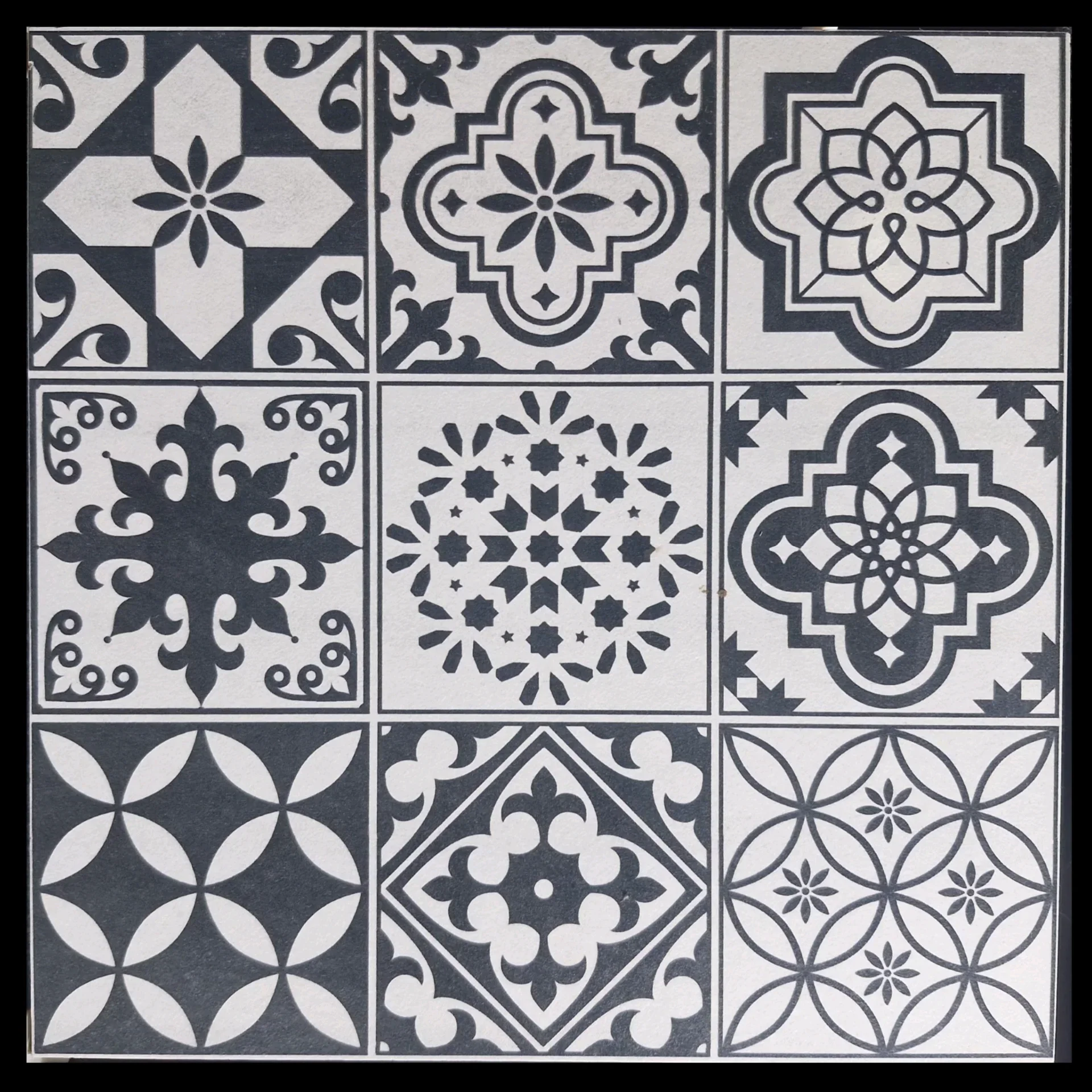 HP B & W ZELLIGE MOROCCAN  - main