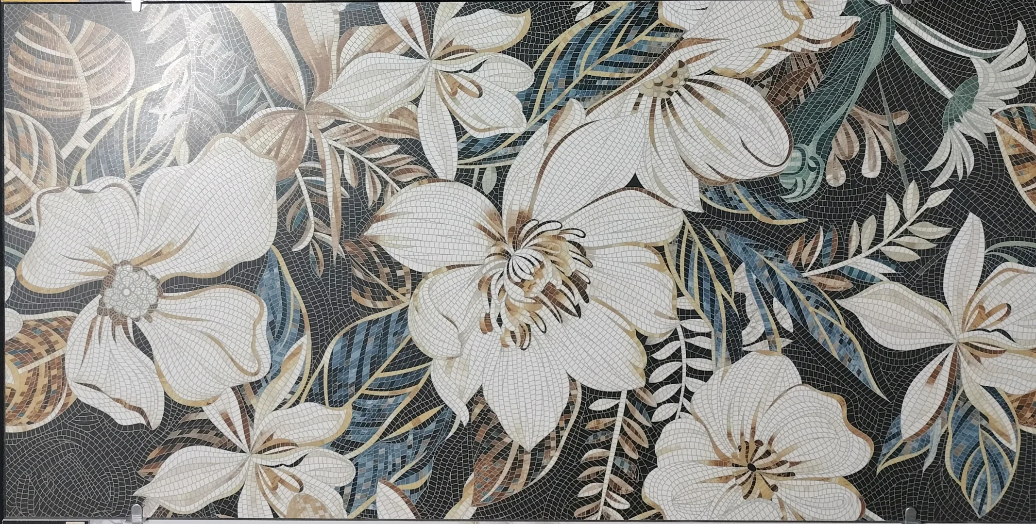 REGAL BLOOM WALLPAPER - thumb 2