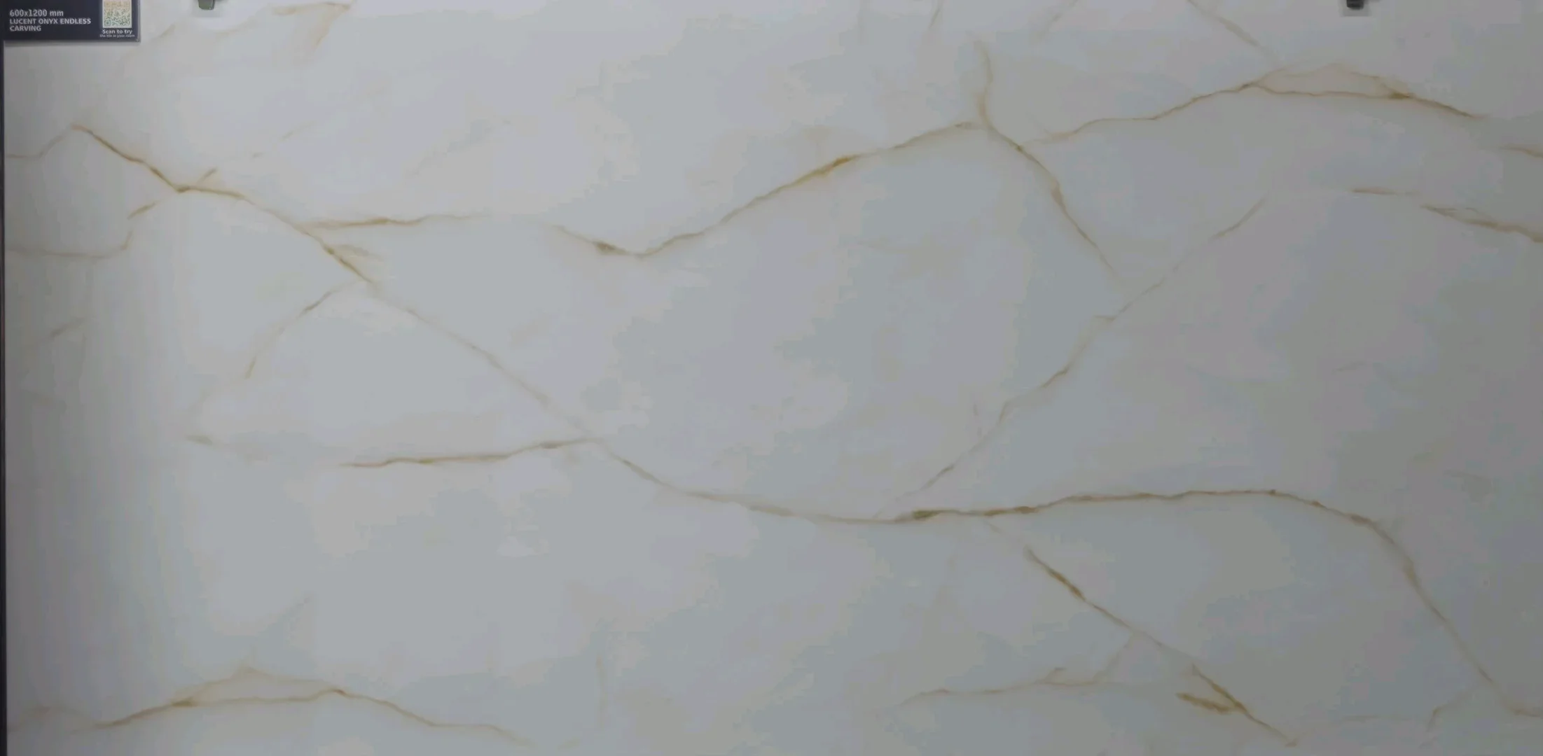 LUCENT ONYX ENDLESS CARVING  - thumb 2