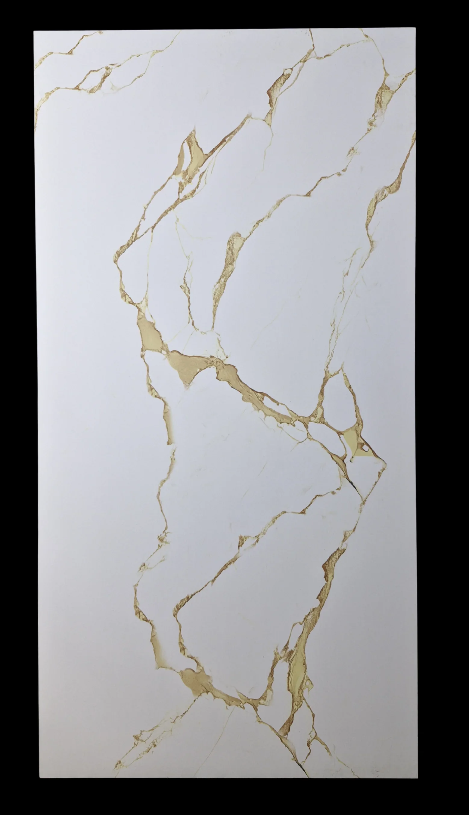 GOLDSTREAM MARBLE ENDLESS CARVING  - thumb 1