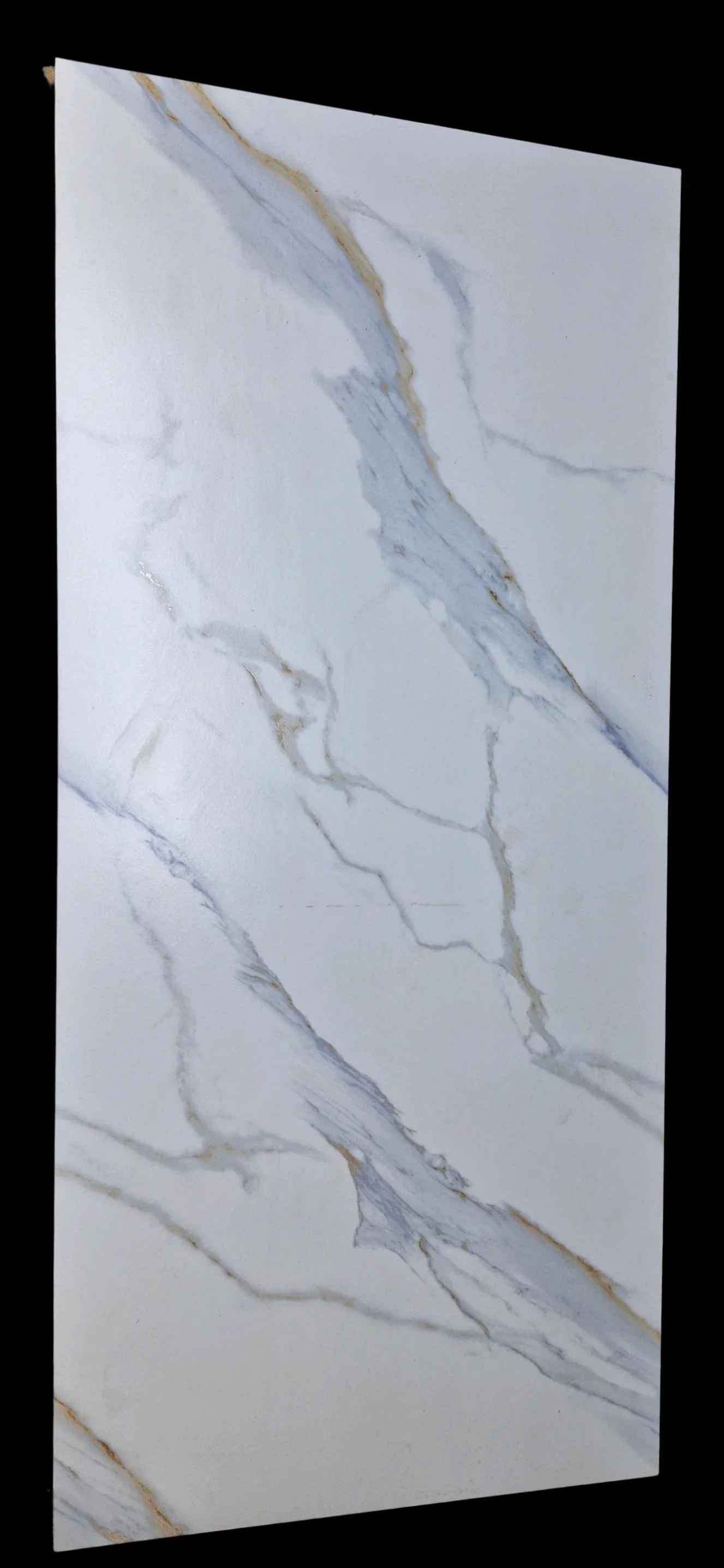 PLATINUM STATUARIO ENDLESS CARVING  - thumb 5